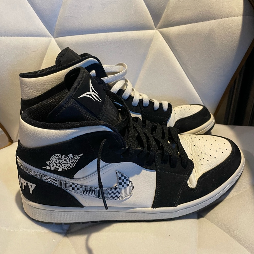 Air Jordan 1 Mid Melo SE ‘Equality’